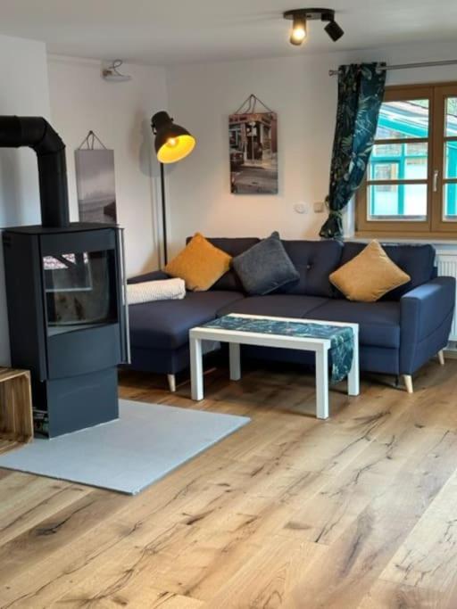 Charmante Farbenfrohe Wohnung Fuer Zwei Fischbachau Luaran gambar